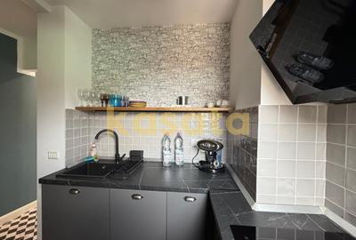Apartament cu 4 camere decomandat, mobilat în Calea Victoriei
