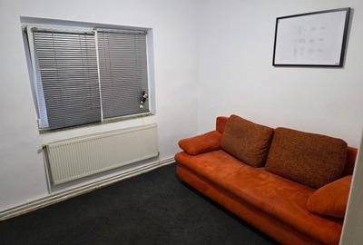 Apartament cu 4 camere decomandat în Dâmbovița - 2