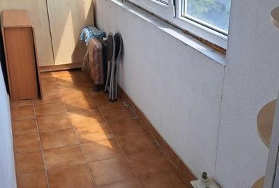 Apartament cu 2 camere semidecomandat în Dristor