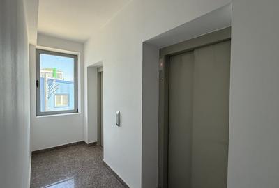 Birou, de 1,600 mp, în Zona Industrială - 9