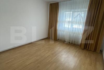 Apartament cu 3 camere decomandat în Burdujeni