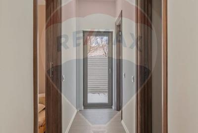 Casă cu 4 camere în Moara Vlăsiei