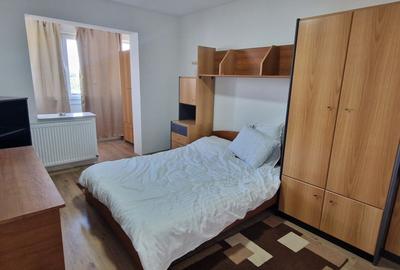 Apartament cu 3 camere semidecomandat în Gării - 2