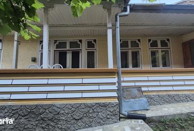 Casă cu 4 camere cu Teren 679 Mp în Central - 4