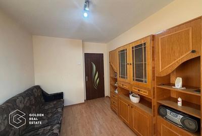 Apartament cu 3 camere decomandat în Fortuna