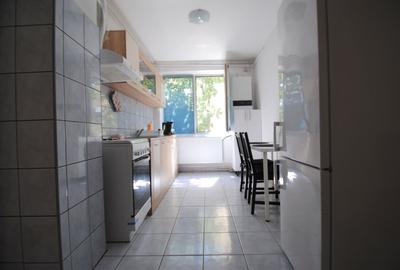 Apartament cu 3 camere semidecomandat, mobilat în Central - 9