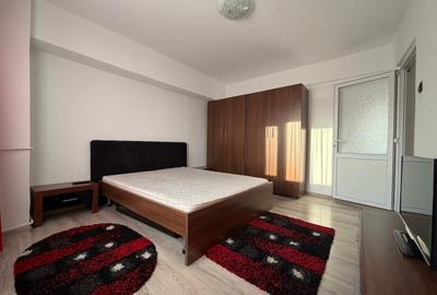 Garsonieră decomandată în Micro 12 - 2