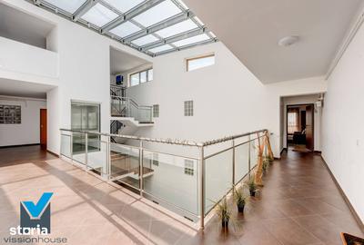 Apartament cu 2 camere semidecomandat, mobilat în Metalurgiei