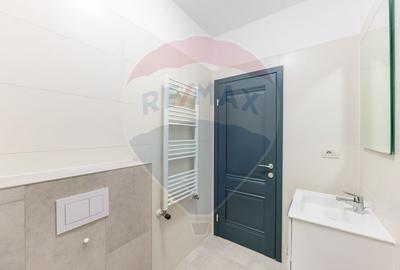 Apartament cu 3 camere decomandat, mobilat în UTA - 23