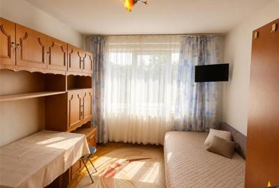Apartament cu 3 camere decomandat în Central