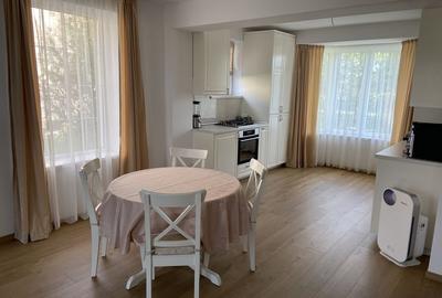 Casă cu 4 camere cu Teren 377 Mp în Corbeanca
