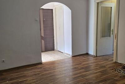 Apartament cu 2 camere în George Enescu - 1
