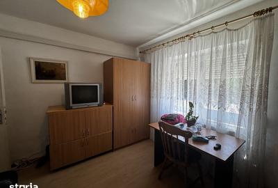 Apartament cu 2 camere decomandat în Telegrafului