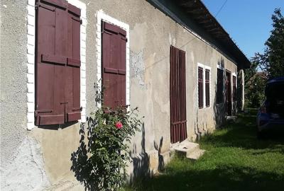 Casă cu 5 camere cu Teren 2918 Mp în Celaru