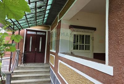 Casă cu 3 camere semidecomandat în Habic - 11