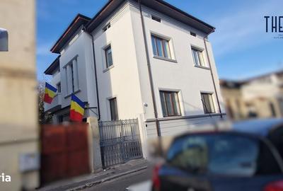 Casă cu 10 camere cu Teren 200 Mp în Parcul Carol - 5