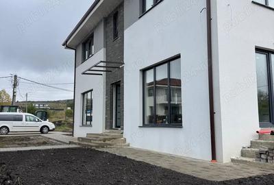 Casă cu 4 camere cu Teren 531 Mp în Chinteni