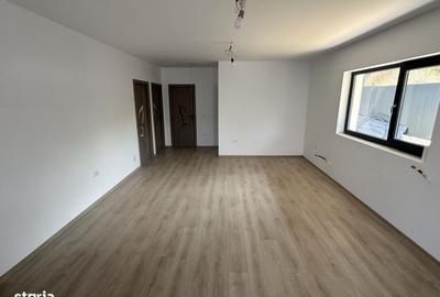 Casă cu 4 camere în Bucium