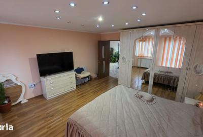 Casă cu 6 camere cu Teren 960 Mp în Câmpineanca - 10