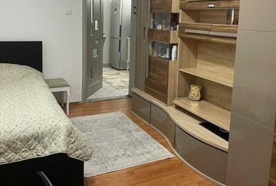 Apartament cu 2 camere decomandat în Titan - 3