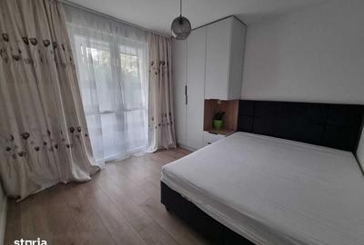Apartament cu 3 camere semidecomandat în Barbu Văcărescu