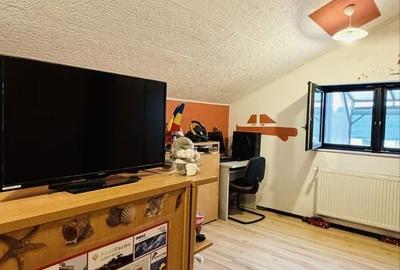 Casă cu 4 camere în Parța - 4