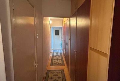 Apartament cu 3 camere decomandat în Central - 1