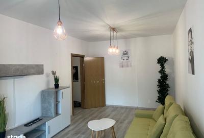 Apartament cu 2 camere decomandat în Tractorul