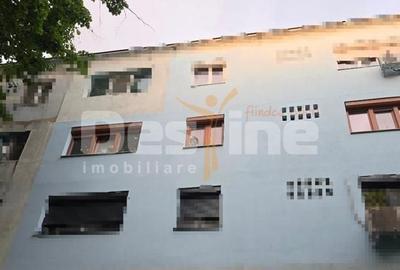 Apartament cu 4 camere decomandat în Vest