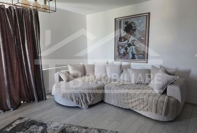 Apartament cu 3 camere decomandat în Libertății