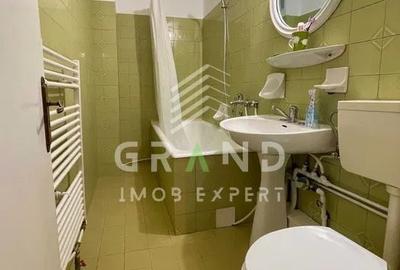 Apartament cu 2 camere decomandat în Plopilor