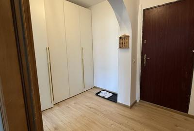 Casă cu 1 camere decomandat în Central - 1