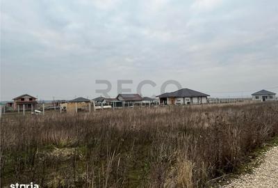 Teren de 500 mp, în Sânmartin - 2