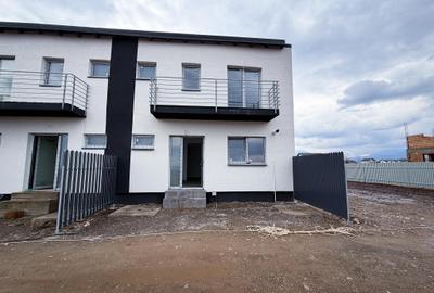 Duplex cu 4 camere cu Teren 258 Mp în Tărlungeni