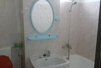 Apartament cu 2 camere decomandat în Traian - 1