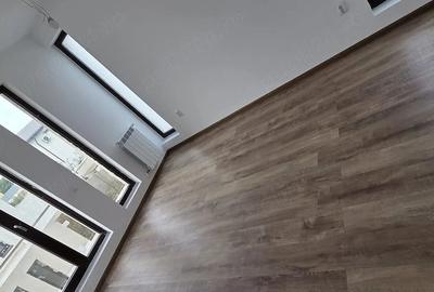 Casă cu 5 camere cu Teren 289 Mp în Berceni