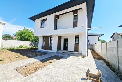 Casă cu 4 camere cu Teren 370 Mp în Berceni