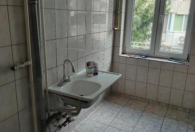 Apartament cu 2 camere semidecomandat în Central - 1