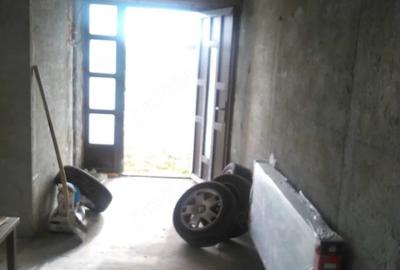 Casă cu Teren 1093 Mp în Central