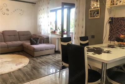 Apartament cu 4 camere decomandat, mobilat în Noua