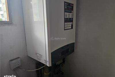 Apartament cu 3 camere decomandat, mobilat în Central