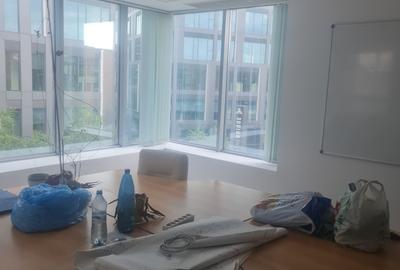 Spațiu comercial, de 225 mp, în Central - 1