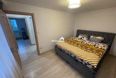 Apartament cu 3 camere semidecomandat în Eroii Revoluției