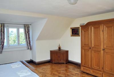 Apartament cu 3 camere decomandat în Central - 4