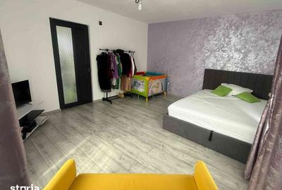 Casă cu 4 camere cu Canalizare în Valu lui Traian - 1