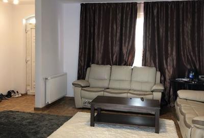 Apartament cu 4 camere decomandat în Central - 8
