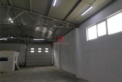 Spațiu comercial, de 2,100 mp, în Central - 1