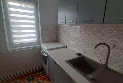 Apartament cu 3 camere decomandat în Calea București - 8