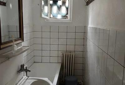 Apartament cu 2 camere nedecomandat în Central