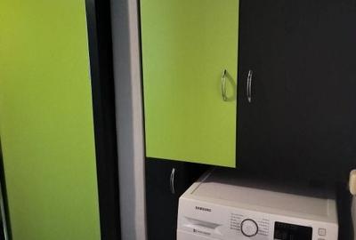 Apartament cu 4 camere semidecomandat în Rovine